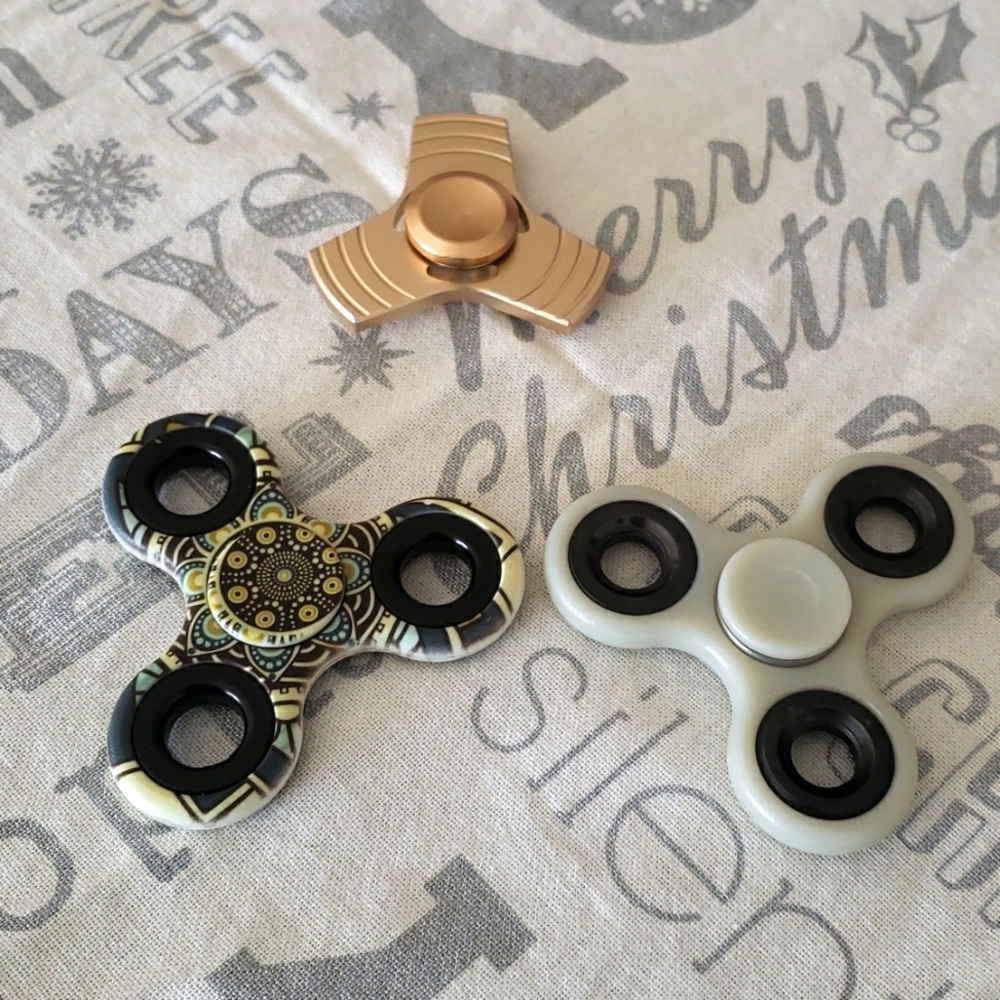 3 Fidget Spinner Toys